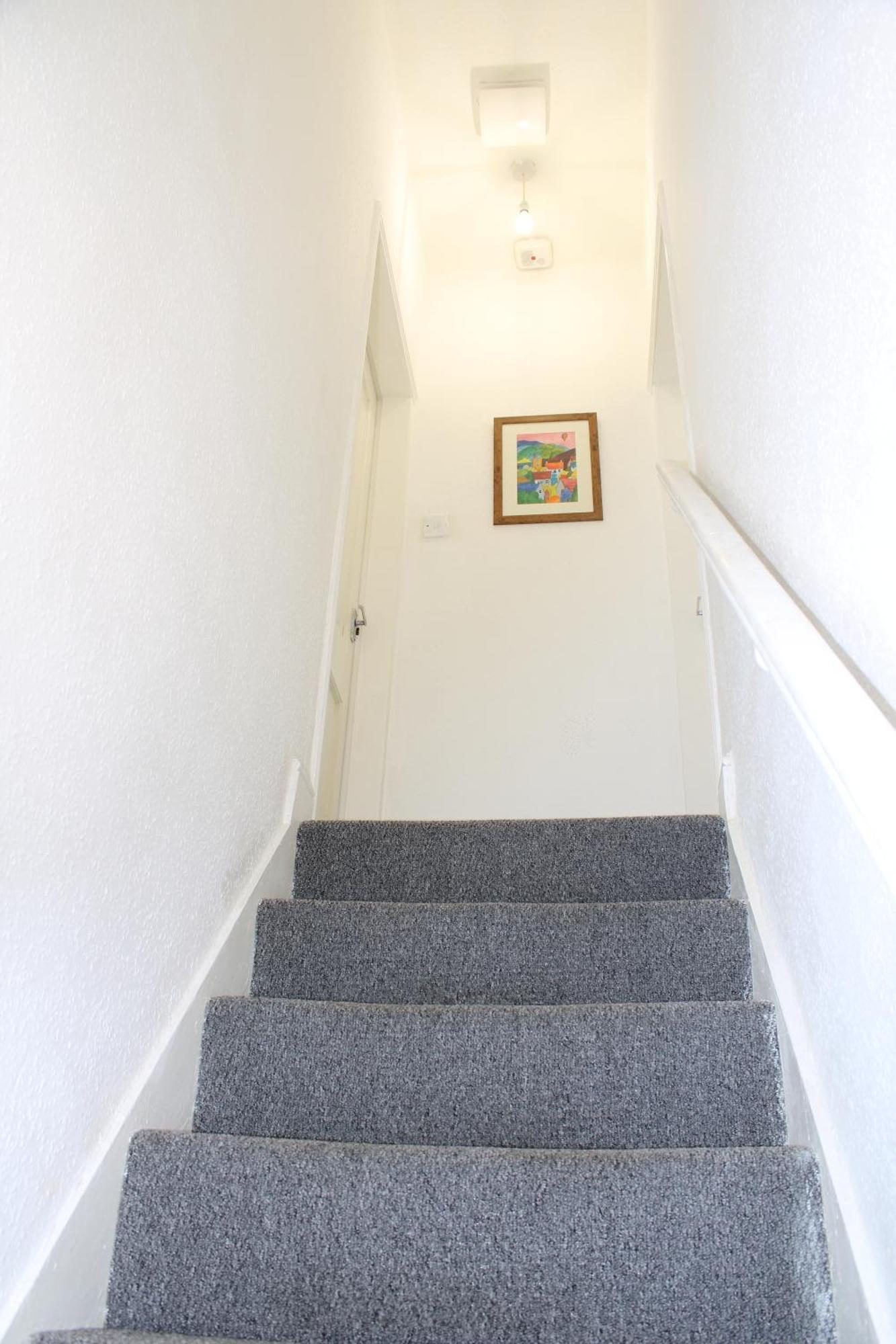 F2S Serviced Apartments 2Bedroom Terrace House With Free Wifi Netflix Suitable For Contractors Walking Distance To Train Station ダービー エクステリア 写真