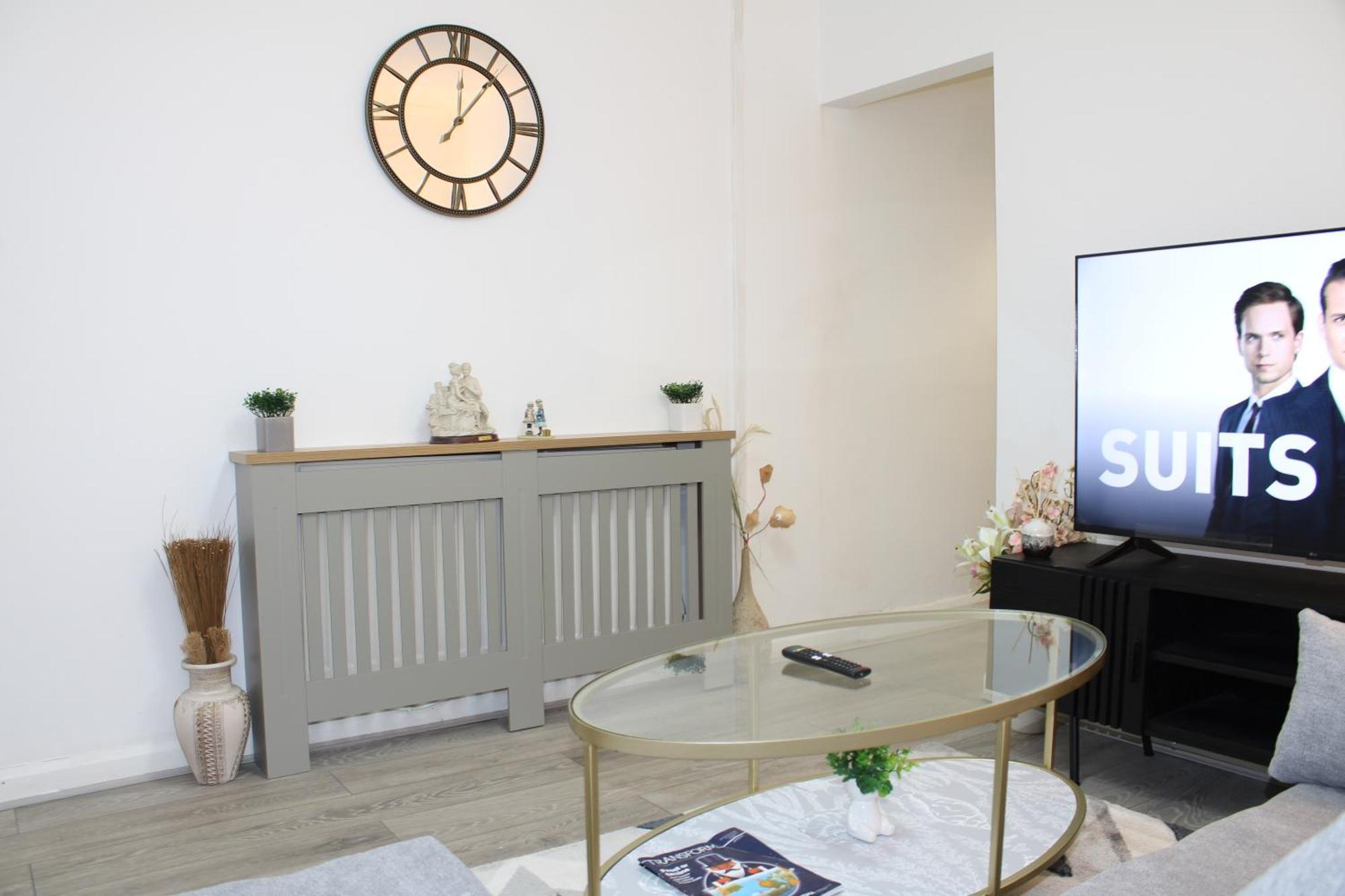 F2S Serviced Apartments 2Bedroom Terrace House With Free Wifi Netflix Suitable For Contractors Walking Distance To Train Station ダービー エクステリア 写真